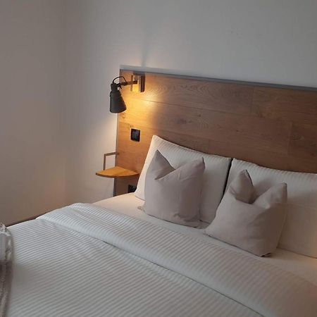 Independant Room In Vétheuil Zewnętrze zdjęcie